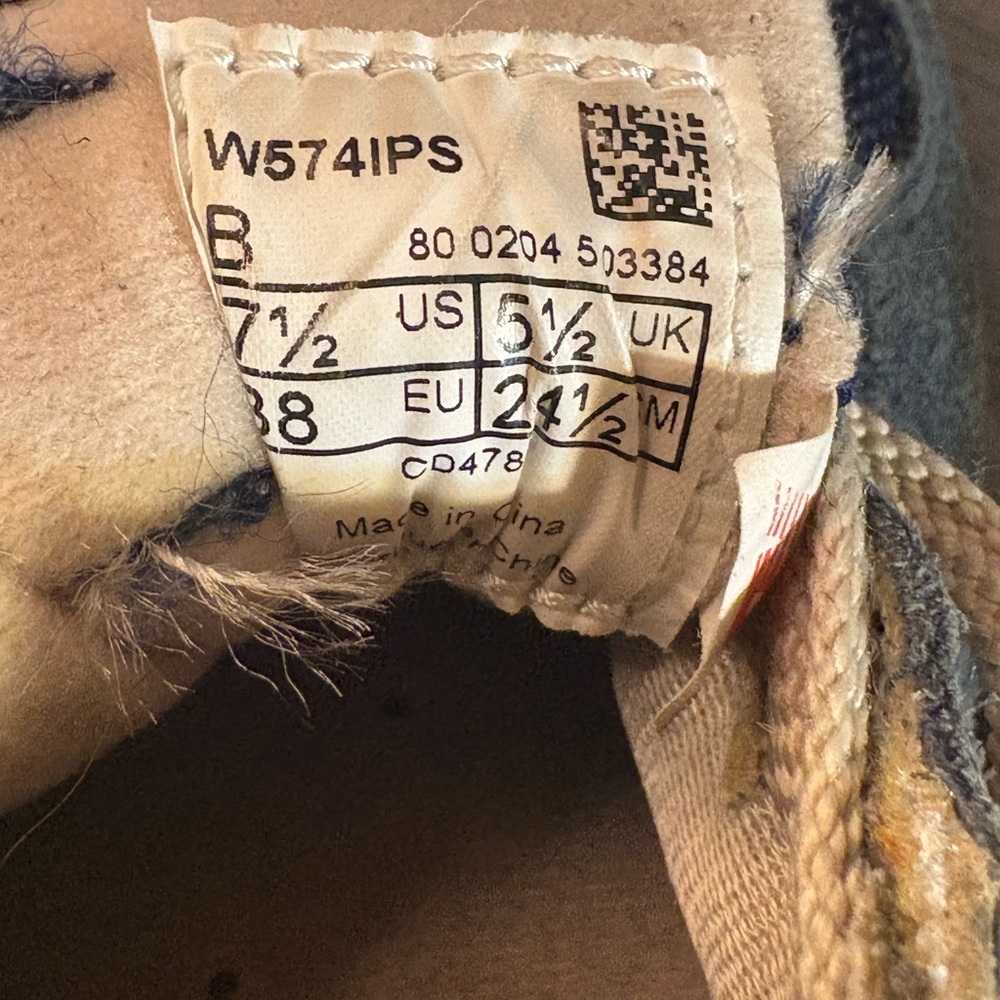 New Balance Men's Blue and Beige Sneakers - Picture 3 of 6